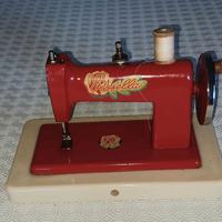 Macchina da cucire giocattolo Rosella