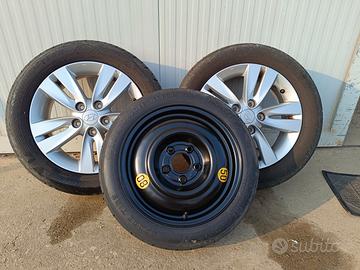 Kit 4 cerchi con pneumatici + ruotino Hyundai ix20