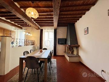 Appartamento di 120 m² con 4 locali e box auto dop