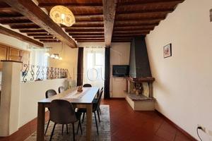 Appartamento di 120 m² con 4 locali e box auto dop
