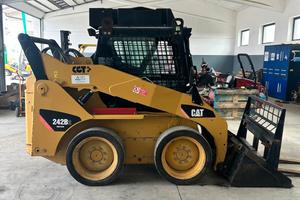 MINIPALA CATERPILLAR CAT 242b - CIRCA 2.795 ORE-ta