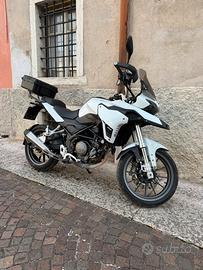 Benelli Trk 251