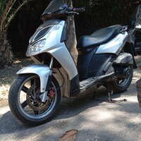 Aprilia sportcity 200