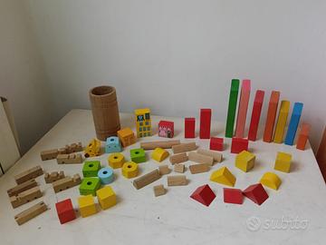 Set di costruzioni in legno per bambini con conten