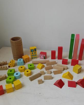 Set di costruzioni in legno per bambini con conten