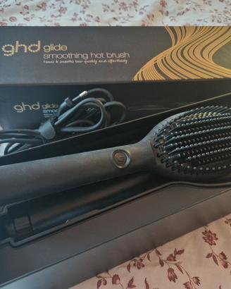 Titolo: GHD Glide –Spazzola Lisciante Profession