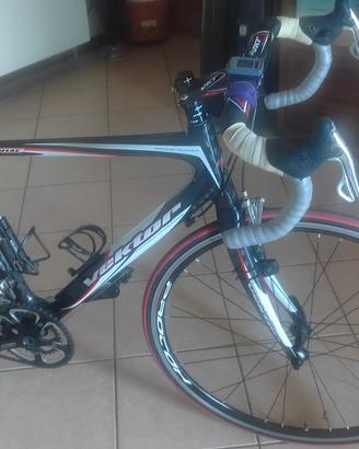 bici Vector demoniac corsa