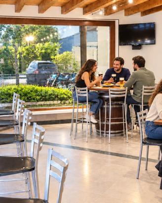 GFP - PUB BISTROT CON IMMOBILE