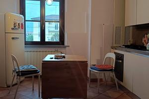 Grazioso appartamento c/garage e 2 posti auto