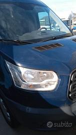 FORD TRANSIT.