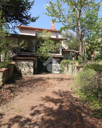 VILLA SINGOLA A SCANDRIGLIA