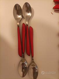 Servizio posate purtroppo non intero