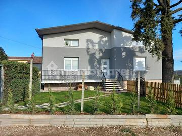 Stanza in casa condivisa a Valeggio S/M