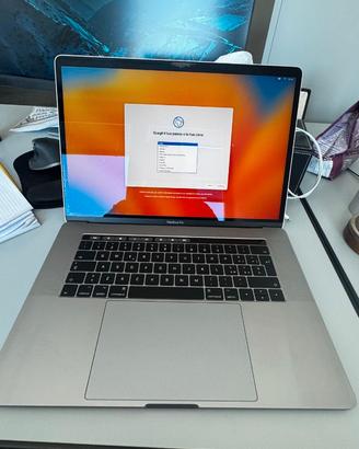 MacBook Pro 15" 2017/ 16GB / 512GB SSD Come Nuovo