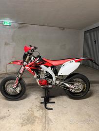 Honda CRF450R targato