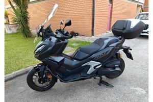 HONDA ADV superaccessoriato come  NUOVO