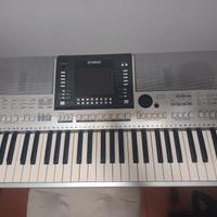 Yamaha PSR s710