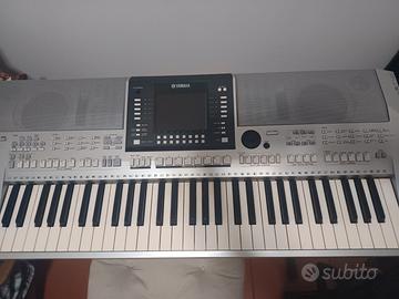 Yamaha PSR s710