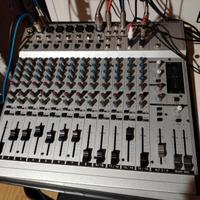 Mixer Behringer