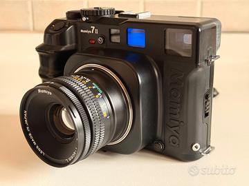 Mamiya 7II + 80mm f/4 L + kit  135 panoramico