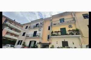 Teano - Appartamento con posto auto e cantina