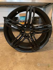 Cerchi neri da 18”