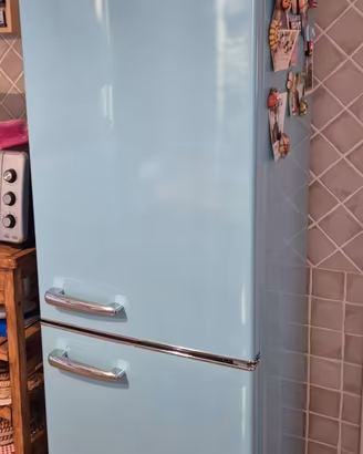 Frigorifero+freezer NIKKEI 300Lt