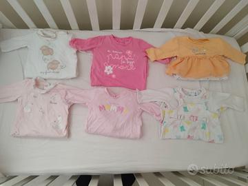 Lotto Tutine neonata 1 mese primaverile