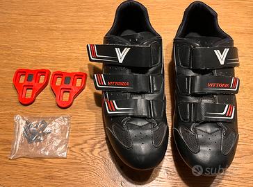 Scarpe vittoria tg 44 con attacchi look nuovi.