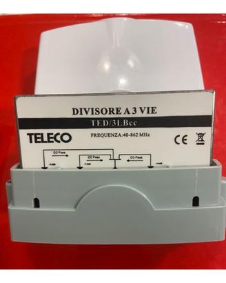 DIVISORE ANTENNA DA PALO 1 IN 3 OUT