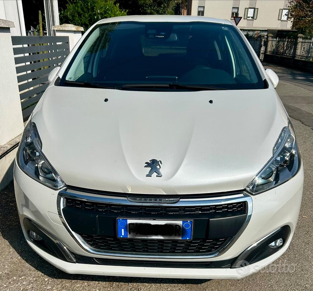 Peugeot 208 1° serie
