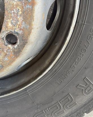 Pneumatici 315/70 r22.5