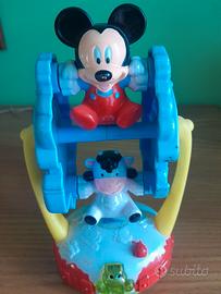 "La Fattoria girevole di Topolino" by Clementoni