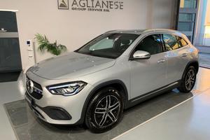 MERCEDES-BENZ GLA 200 Automatic Premium