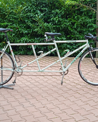 Tandem