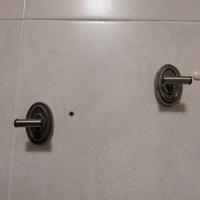 Accessori bagno color ottone
