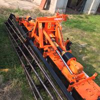 Erpice rotante pieghevole