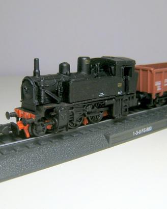 Scala N Loco vapore 880 FS statica + carro 2 assi