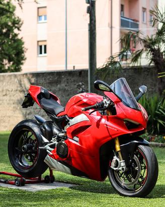 Ducati Panigale V4S