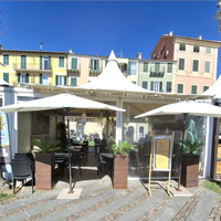 Food and Drink nel centro lungomare