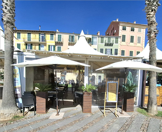 Food and Drink nel centro lungomare