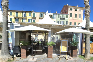 Food and Drink nel centro lungomare