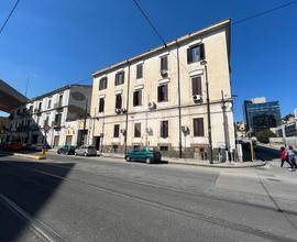 3 LOCALI A NAPOLI