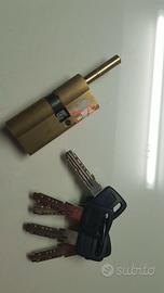 Cilindro per porta blindata CISA