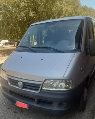 fiat ducato  9 posti euro 7.500 trattabile. 