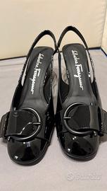 Salvatore Ferragamo - Scarpe vernice nere - 8/38,5