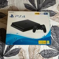 Playstation 4 + sterzo e pedaliera