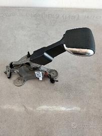 98066999zd leva freno a mano peugeot 2008 2017
