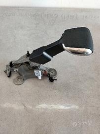98066999zd leva freno a mano peugeot 2008 2017