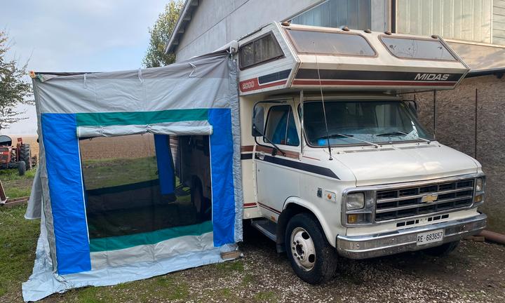Camper mansardato